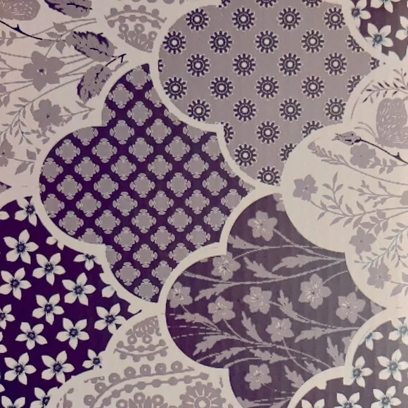 SOLD Out (P& E)Taylor Swift Cabin Snow Globe. Folklore, Cardigan.NEW-SOLD OUT - Picture 9 of 10